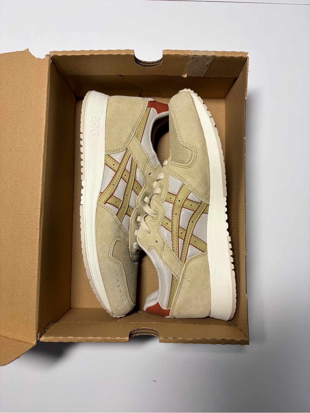 New ASICS Lyte Mens Tan and Rust Suede Mesh Sneakers